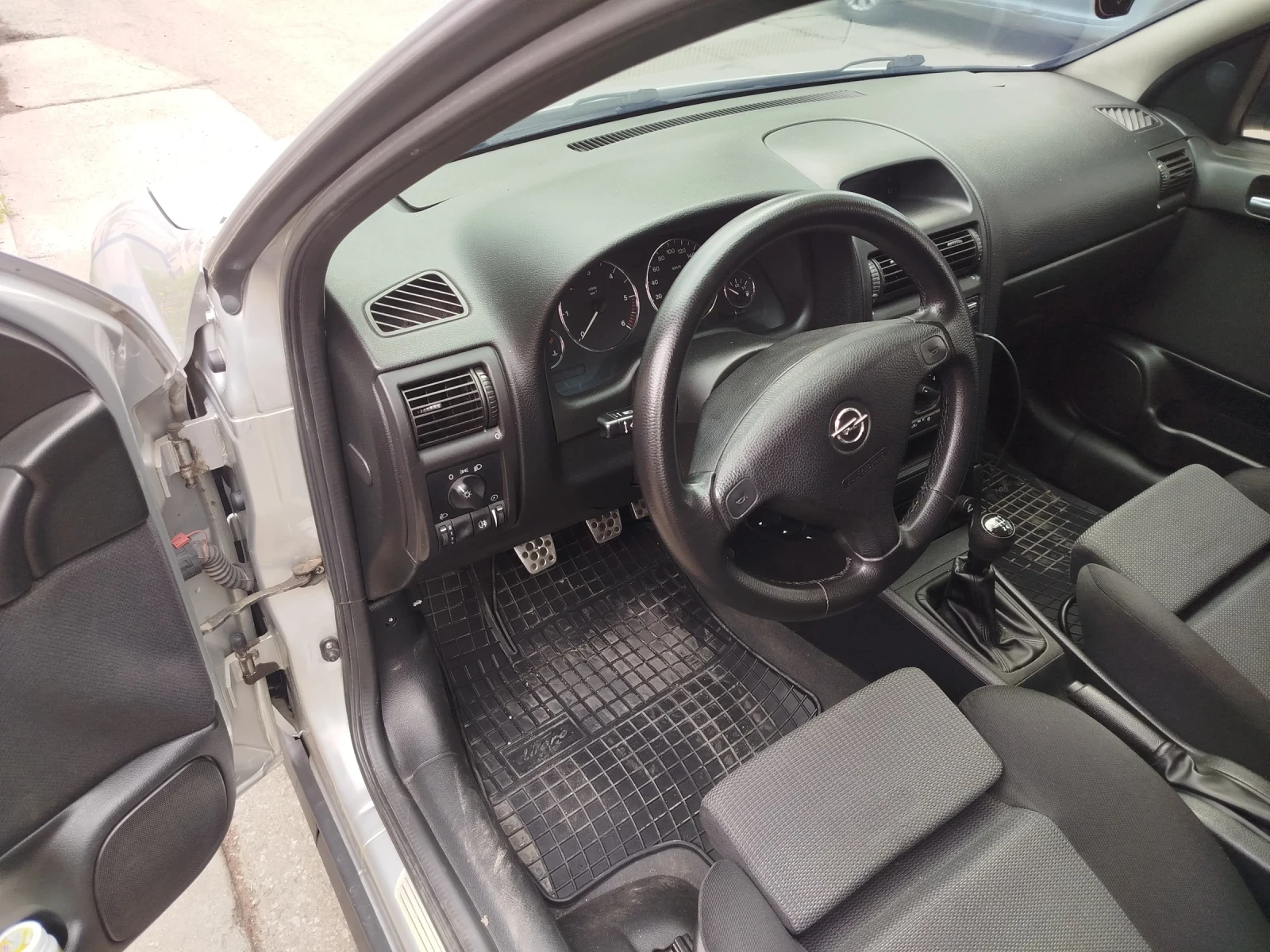 Opel Astra 1.7 ISUZU, снимка 8 - Автомобили и джипове - 54358229