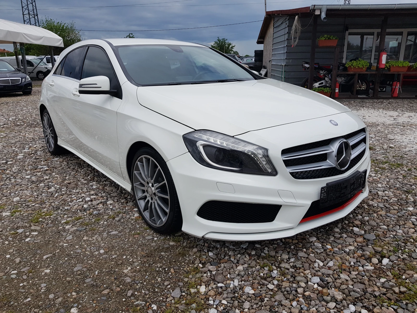 Mercedes-Benz A 180 CDI AMG PREMIUM АВТОМАТИК, снимка 3 - Автомобили и джипове - 54643934