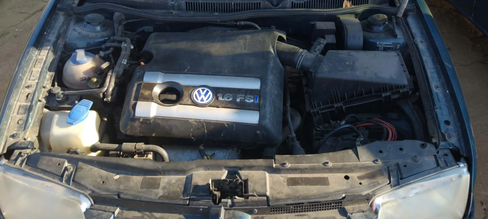 VW Bora 1.6, снимка 5 - Автомобили и джипове - 55796469