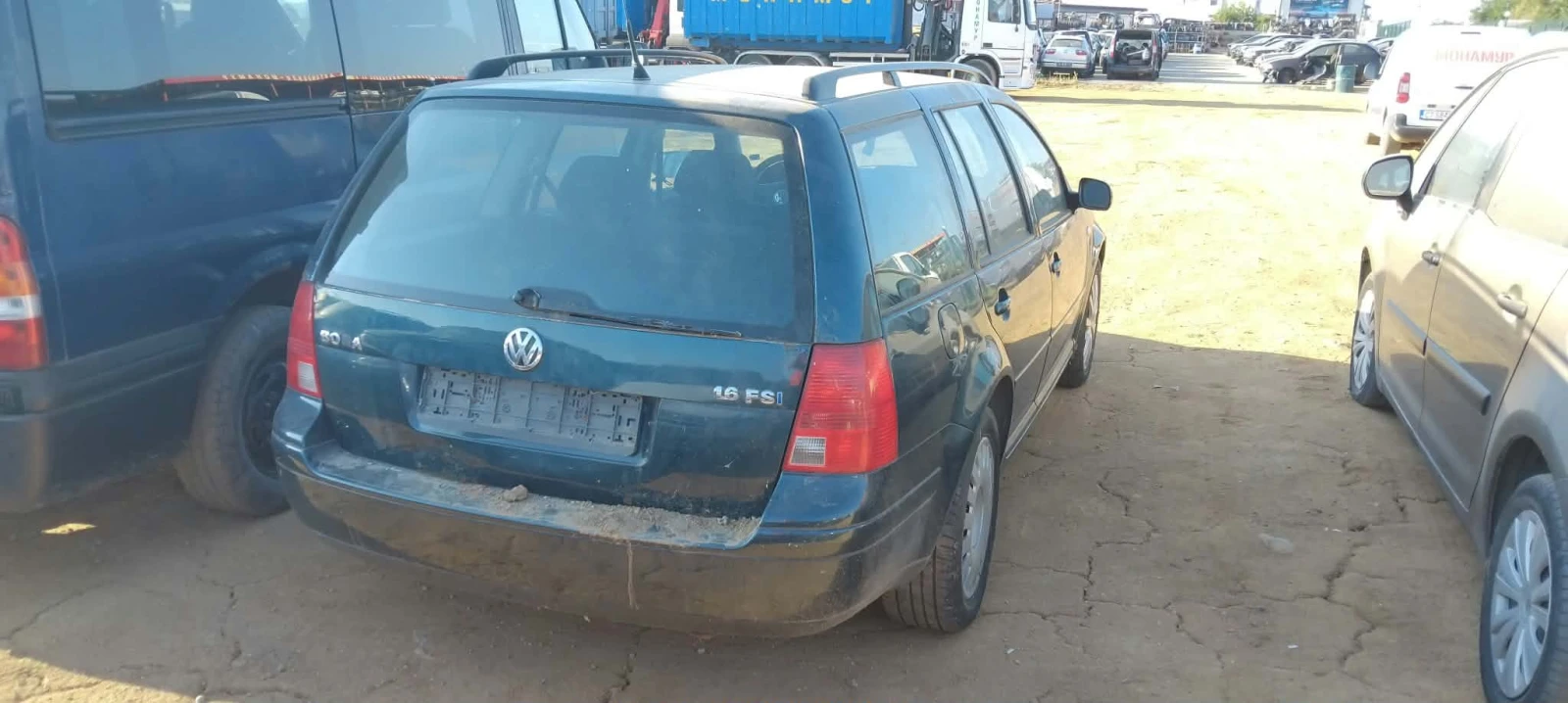 VW Bora 1.6, снимка 3 - Автомобили и джипове - 55796469