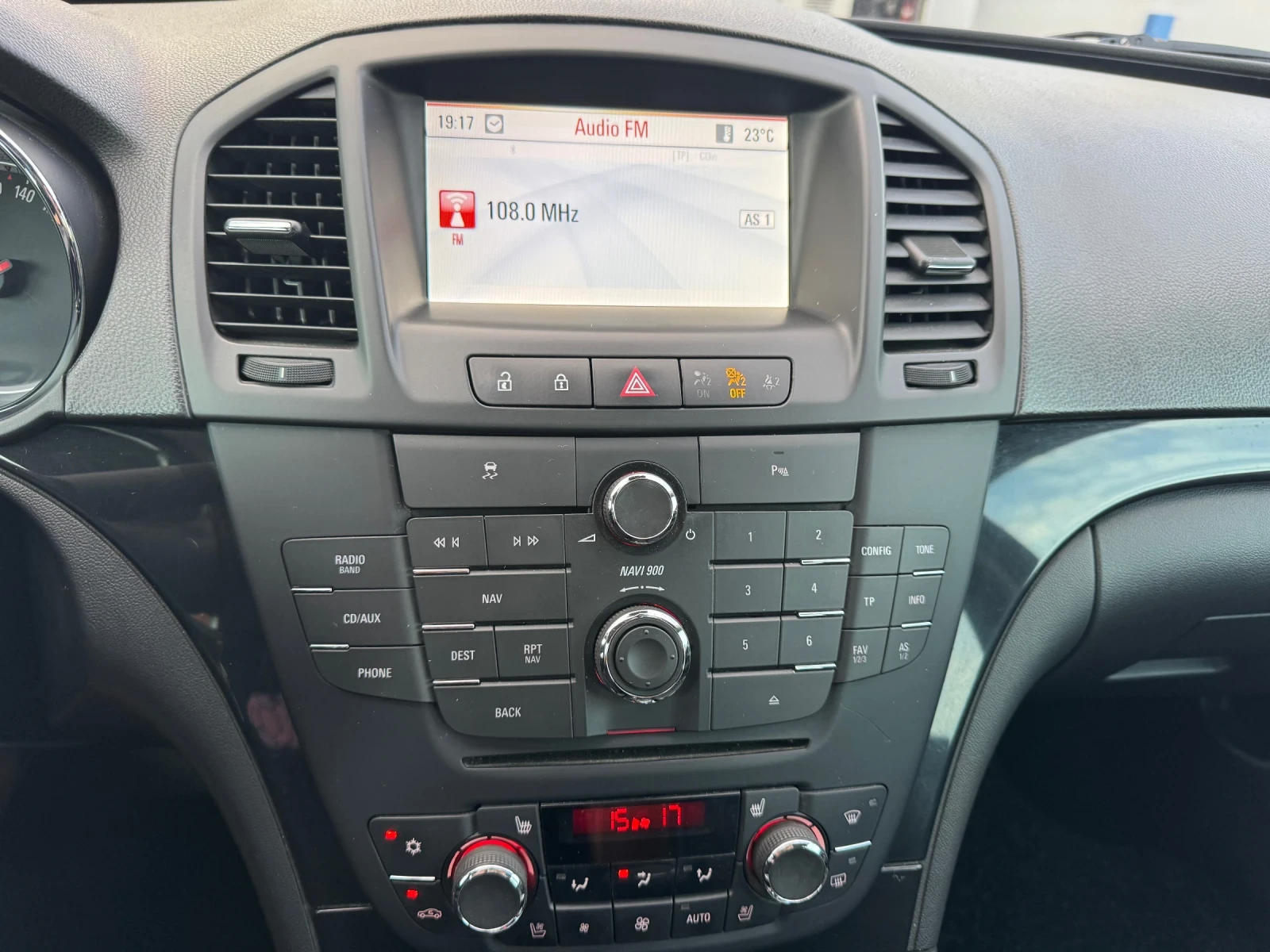 Opel Insignia Автоматик!, снимка 7 - Автомобили и джипове - 55838833