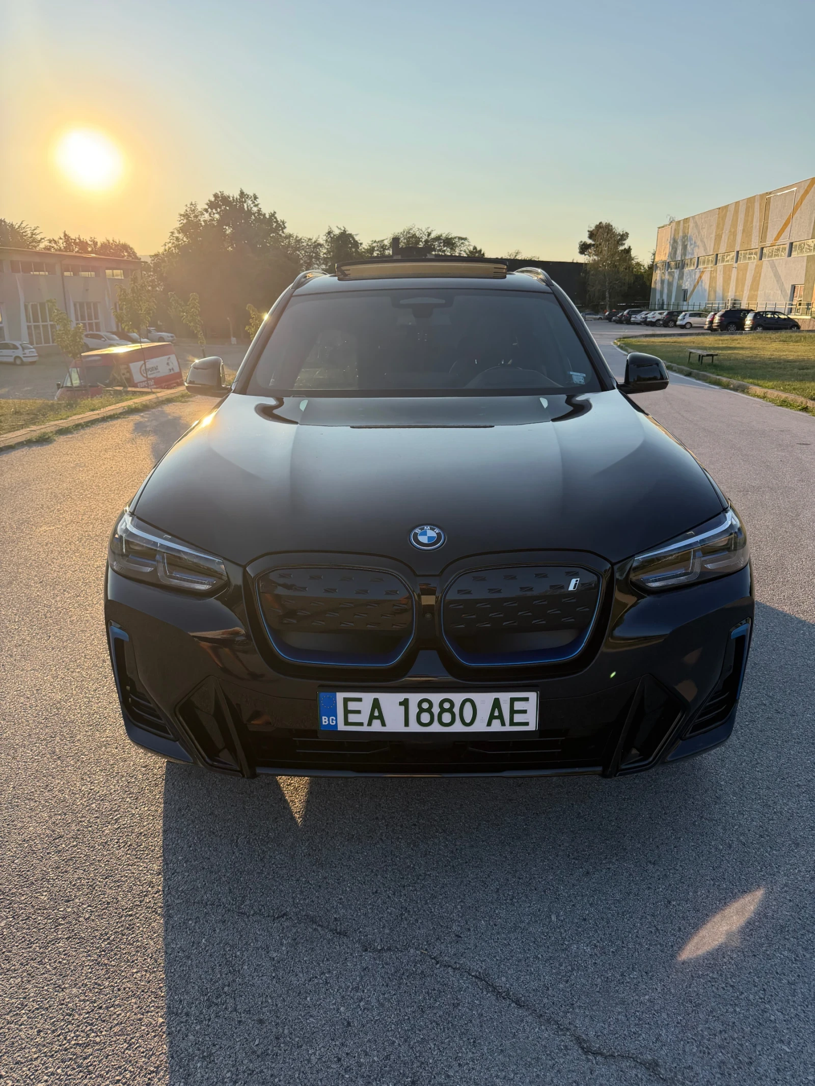 BMW iX3