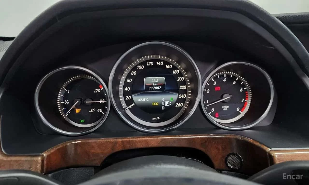 Mercedes-Benz E 300 Elegance * ���������� ��� ������������ ������*  | Mobile.bg � ����������� 8
