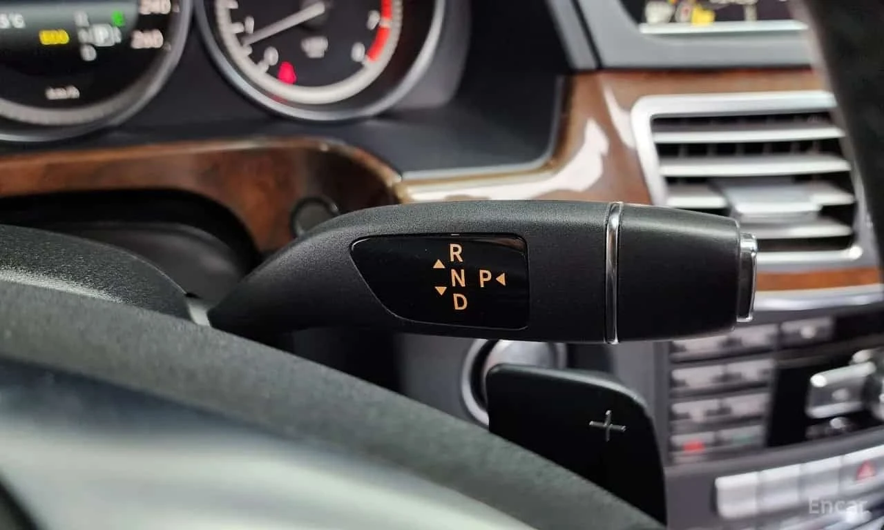 Mercedes-Benz E 300 Elegance * ���������� ��� ������������ ������*  | Mobile.bg � ����������� 9