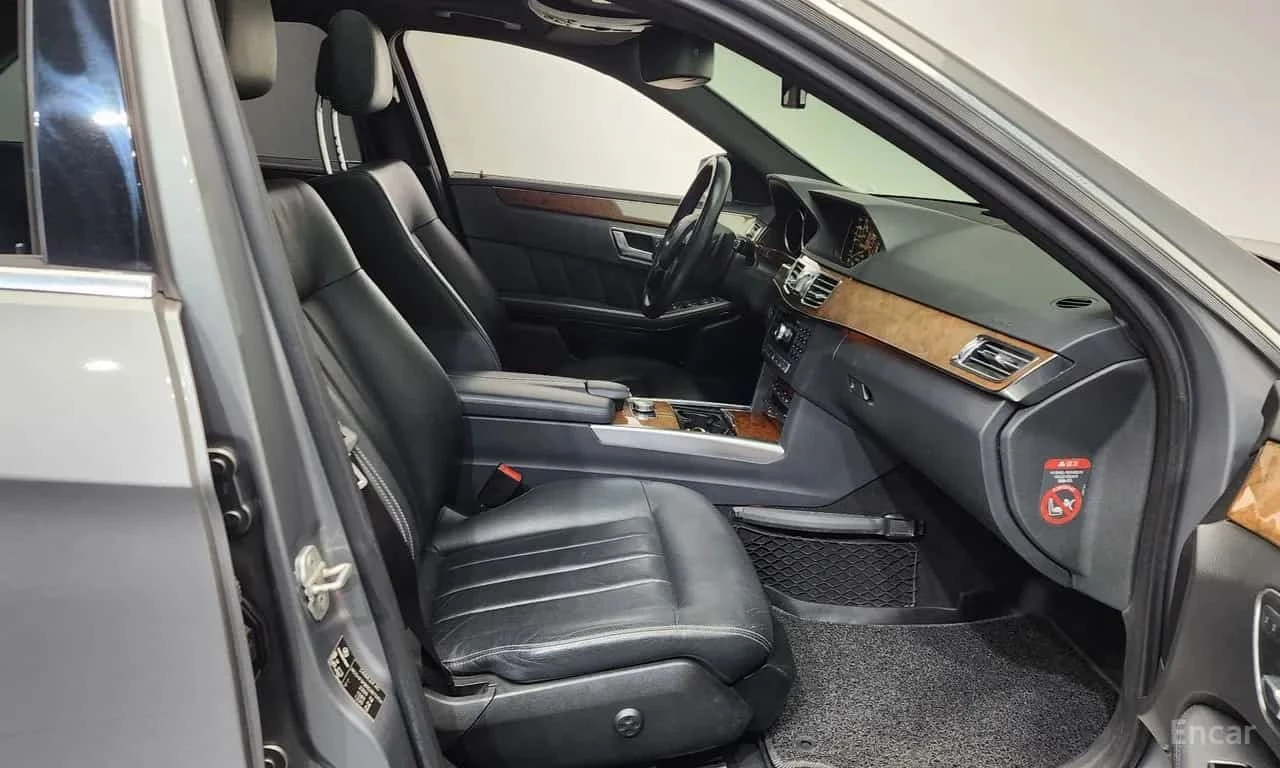 Mercedes-Benz E 300 Elegance * ���������� ��� ������������ ������*  | Mobile.bg � ����������� 11