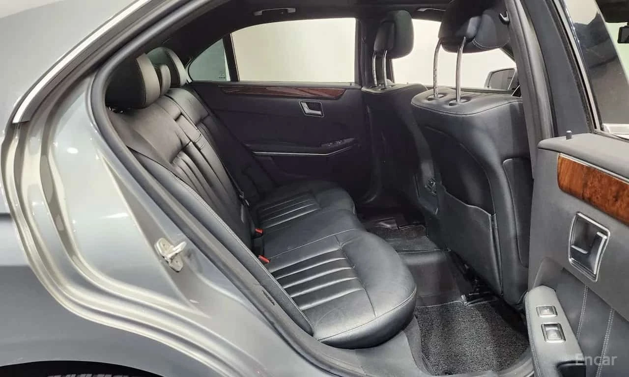 Mercedes-Benz E 300 Elegance * ���������� ��� ������������ ������*  | Mobile.bg � ����������� 12