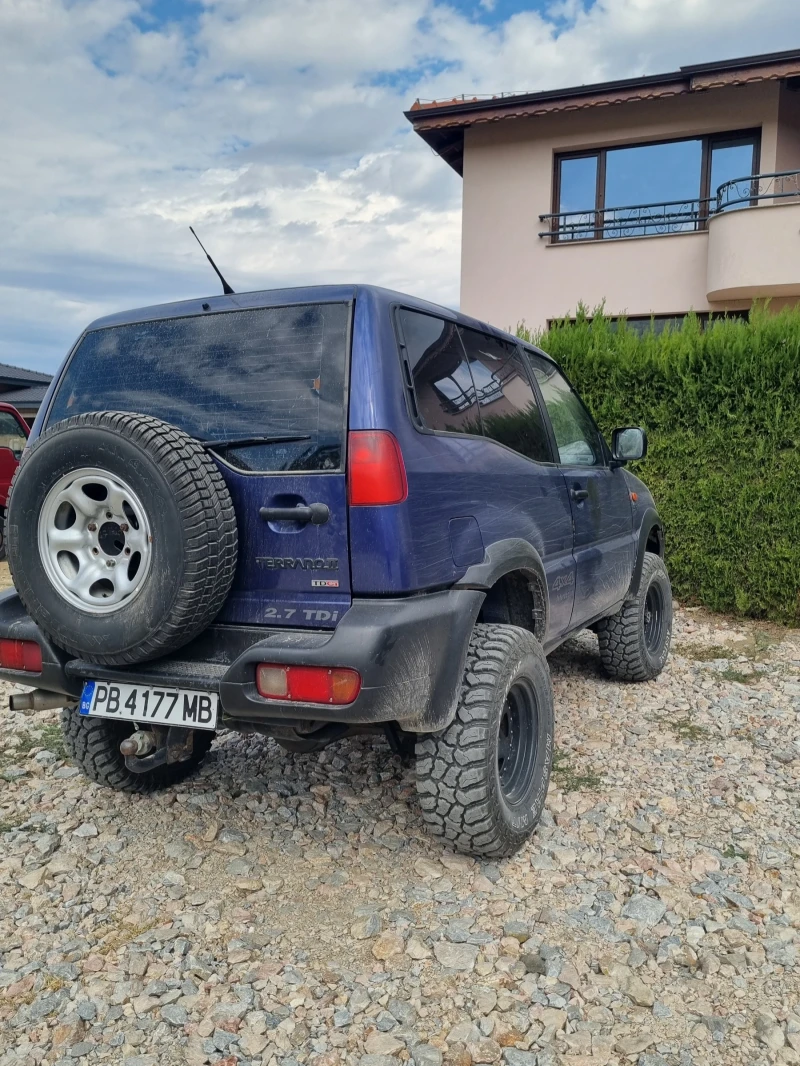 Nissan Terrano, снимка 5 - Автомобили и джипове - 47561759