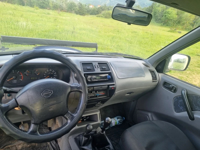 Nissan Terrano, снимка 7 - Автомобили и джипове - 47561759