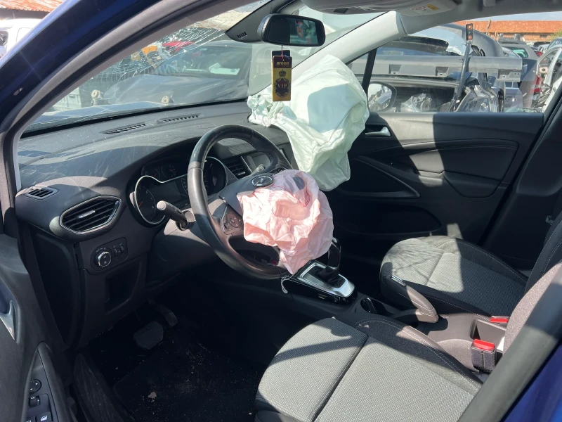 Opel Crossland X 1.5HDI, снимка 9 - Автомобили и джипове - 49827796