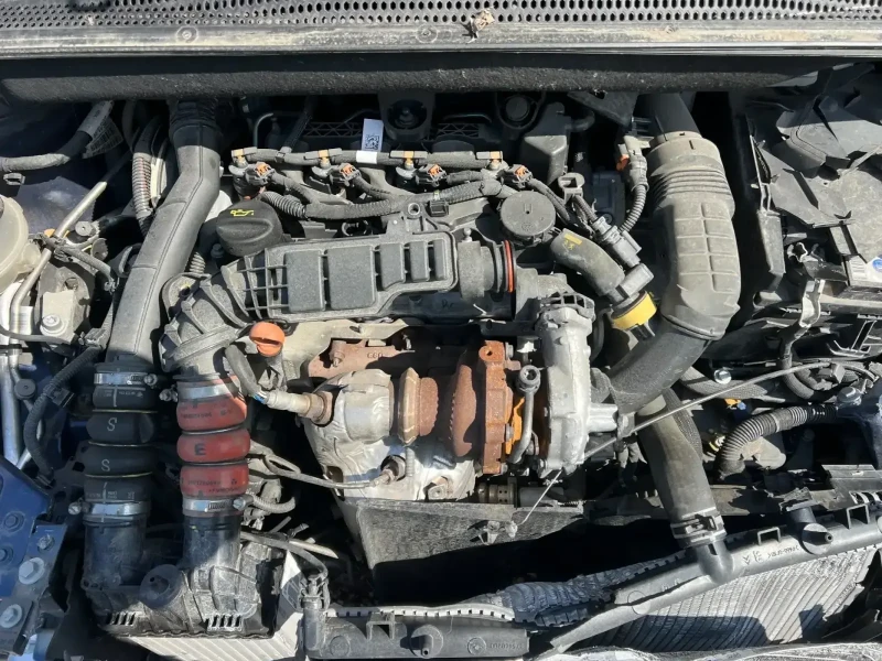 Opel Crossland X 1.5HDI, снимка 13 - Автомобили и джипове - 49827796