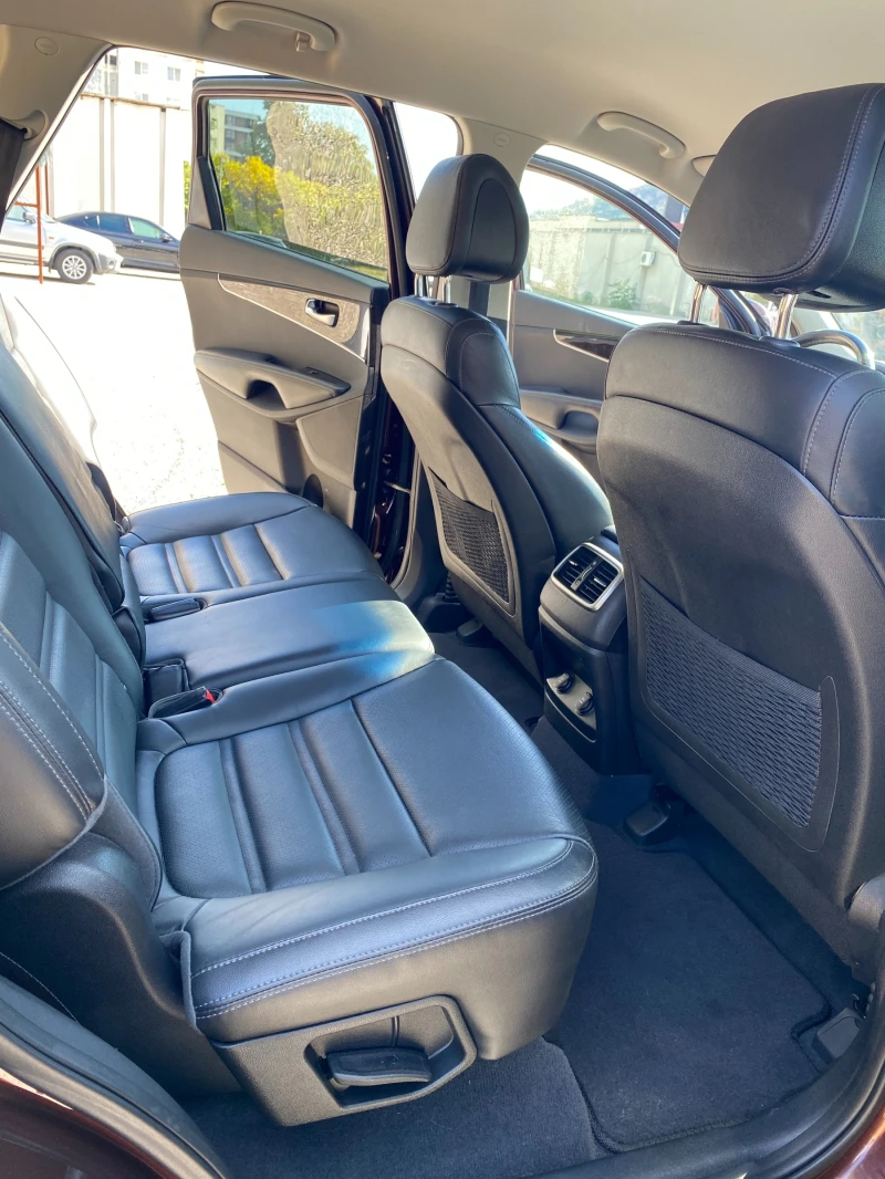 Kia Sorento EX AWD, снимка 14 - Автомобили и джипове - 52027443