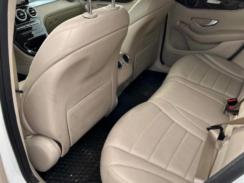 Mercedes-Benz GLC * 300 * CARFAX * БЕЗ ПЪРВОНАЧАЛНА ВНОСКА, снимка 13 - Автомобили и джипове - 52830690