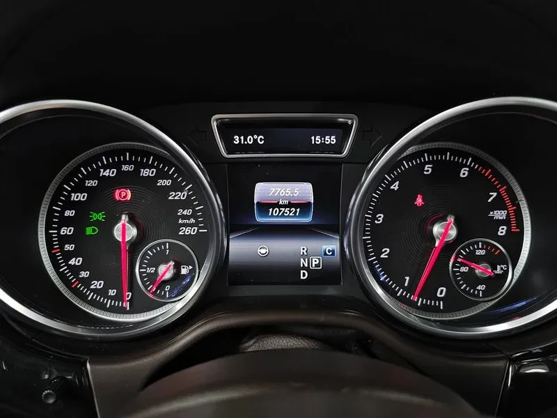 Mercedes-Benz GLS 500 4MATIC, снимка 8 - Автомобили и джипове - 55739959