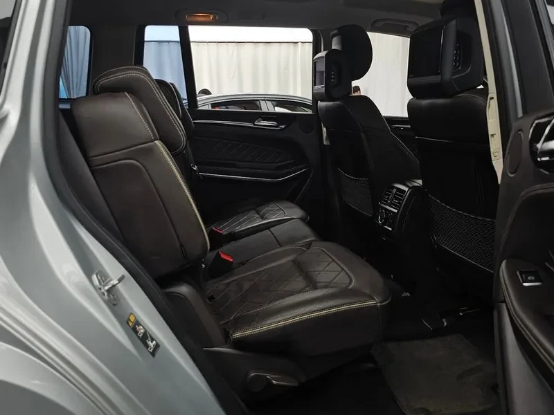 Mercedes-Benz GLS 500 4MATIC, снимка 12 - Автомобили и джипове - 55739959