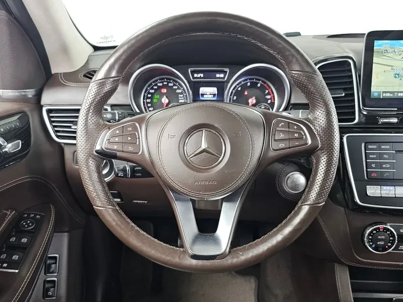 Mercedes-Benz GLS 500 4MATIC, снимка 13 - Автомобили и джипове - 55739959