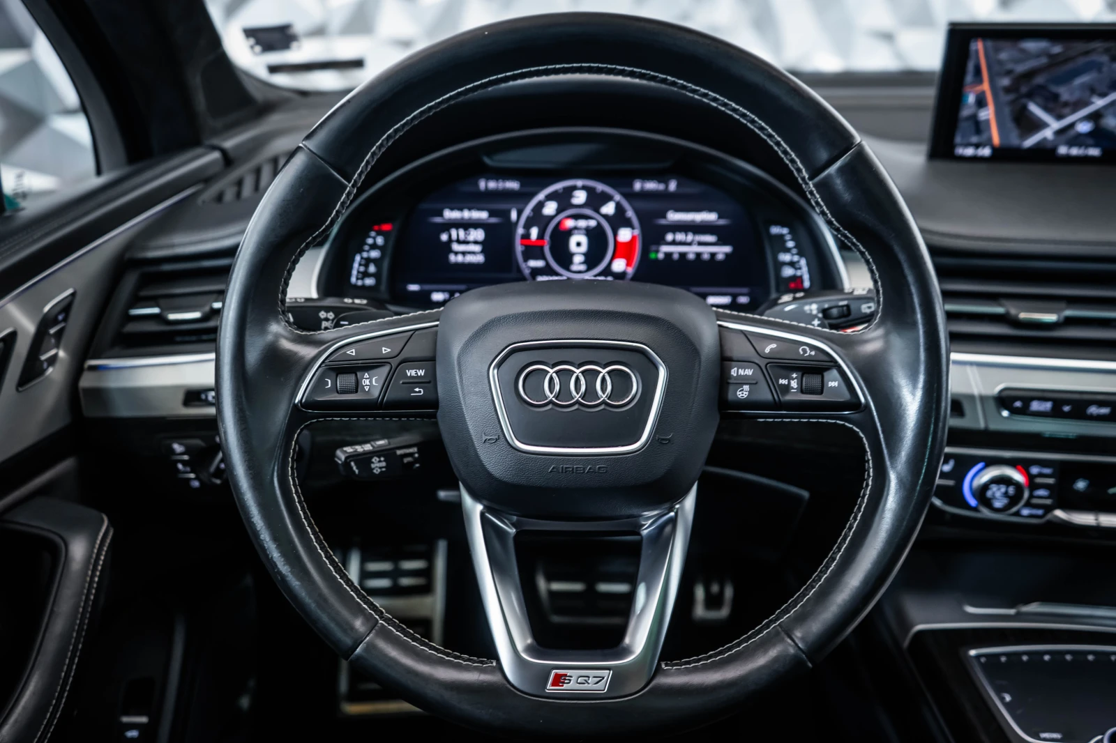Audi SQ7 Bose* Pano* Camera - изображение 10