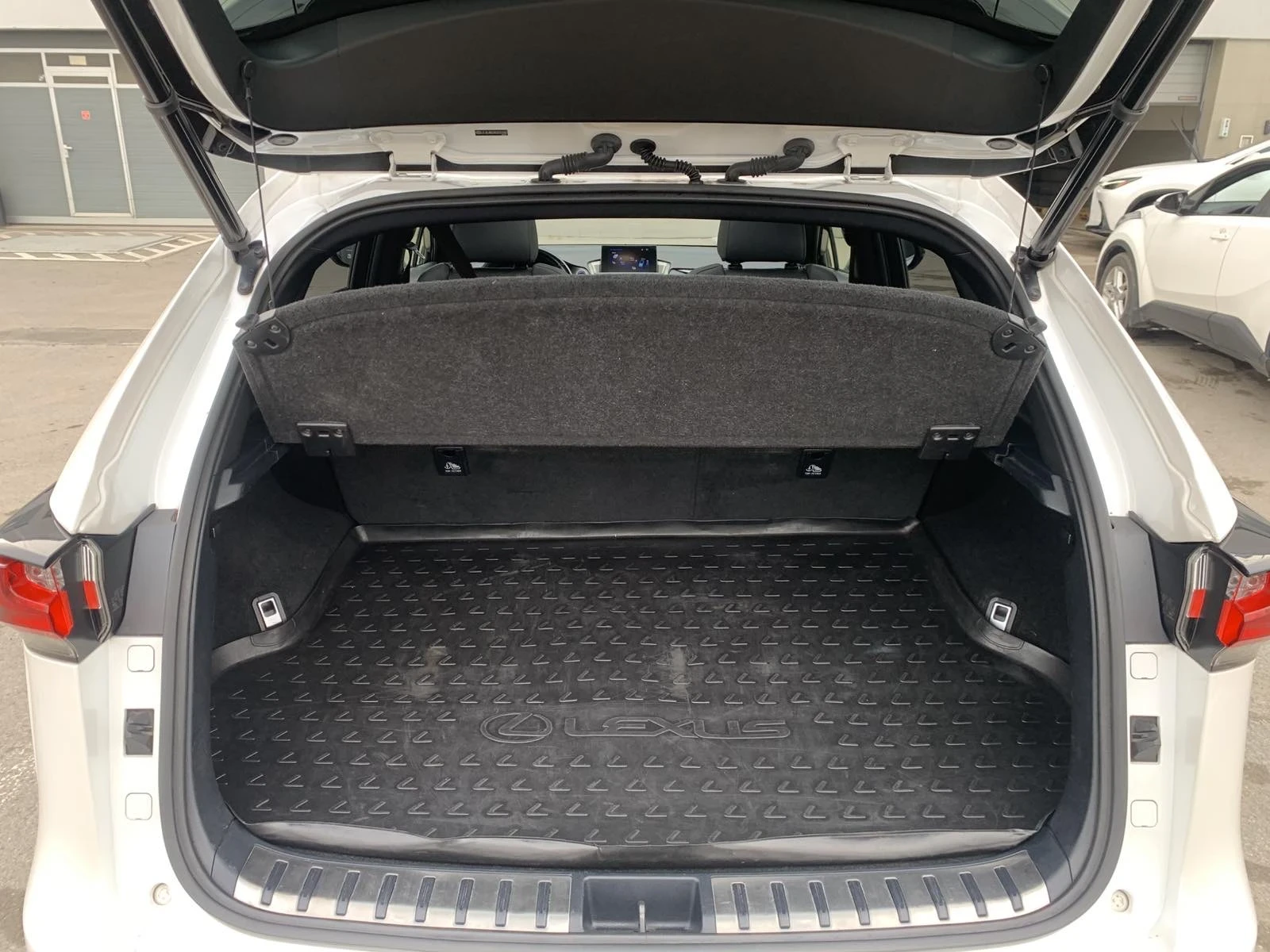 Lexus NX 300h  NX 300 h F-SPORT  | Mobile.bg   13