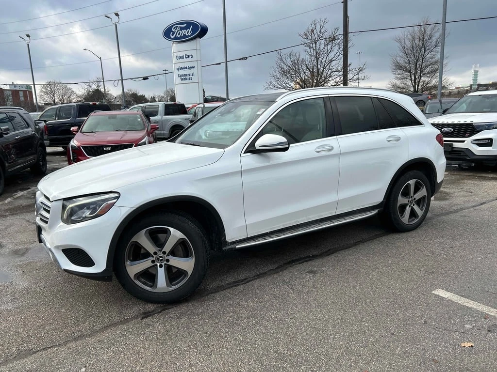 Mercedes-Benz GLC * 300 * CARFAX * БЕЗ ПЪРВОНАЧАЛНА ВНОСКА - изображение 2