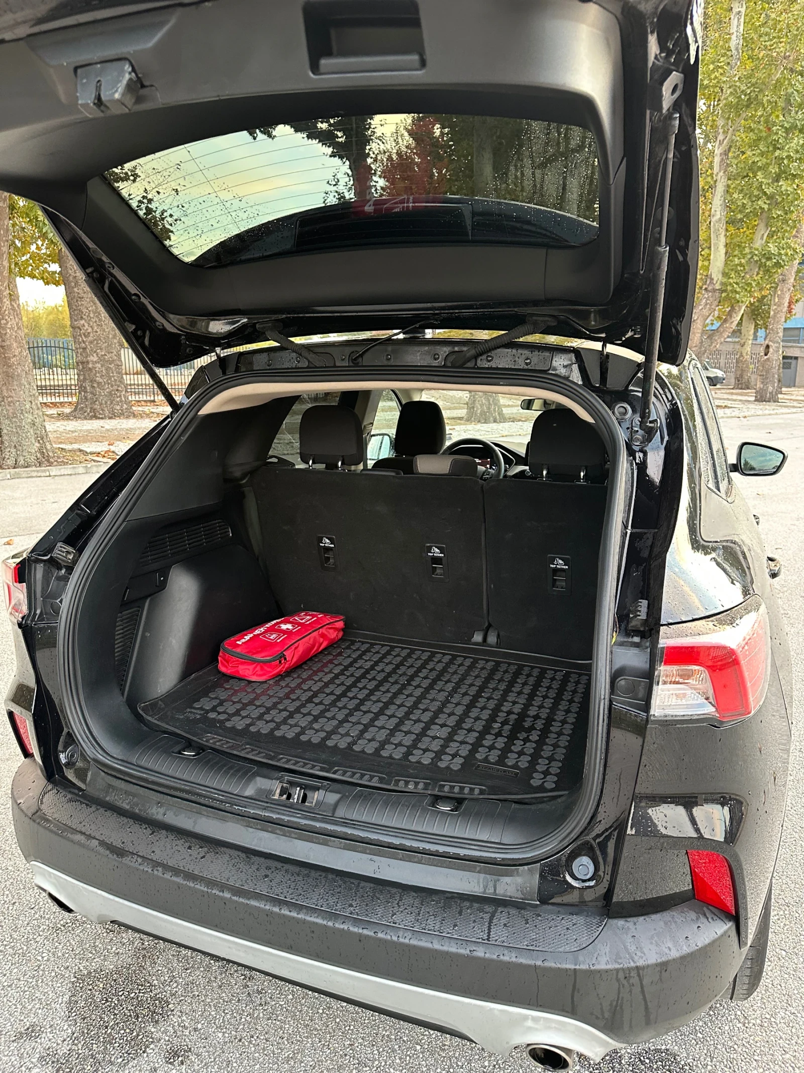 Ford Kuga Бензин/авто/88 хил км, снимка 12 - Автомобили и джипове - 53207973