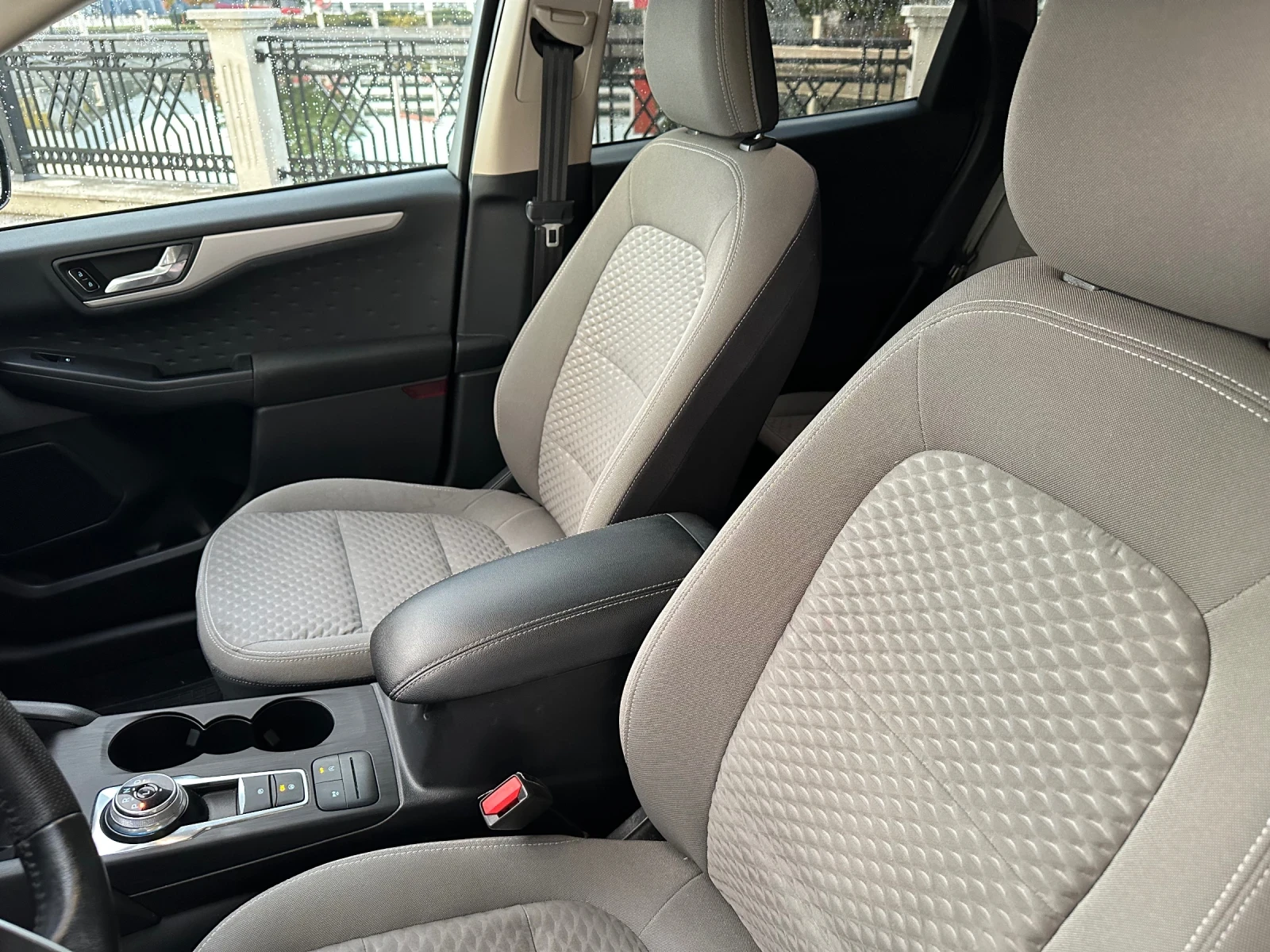 Ford Kuga Бензин/авто/88 хил км, снимка 15 - Автомобили и джипове - 53207973