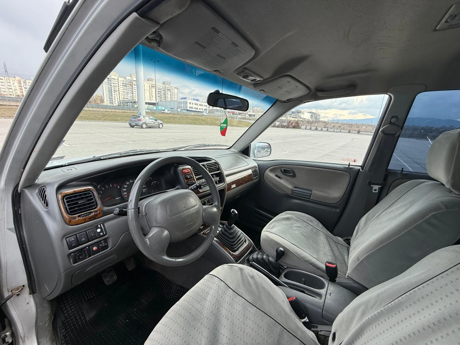 Suzuki Grand vitara 2.5 V6 Климатик Газов инжекцион, снимка 15 - Автомобили и джипове - 53726259