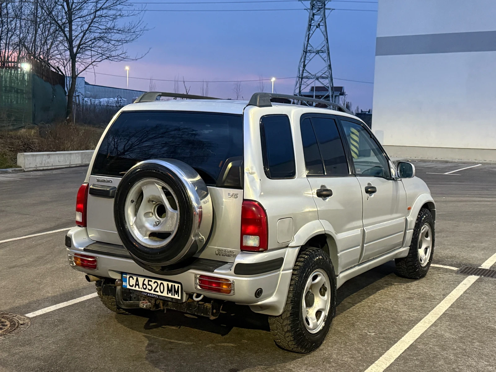 Suzuki Grand vitara 2.5 V6 Климатик Газов инжекцион, снимка 4 - Автомобили и джипове - 53726259