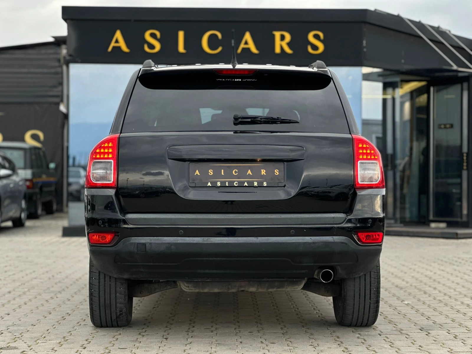 Jeep Compass / 2.2D / 4X4 / FACELIFT /, снимка 4 - Автомобили и джипове - 54030935