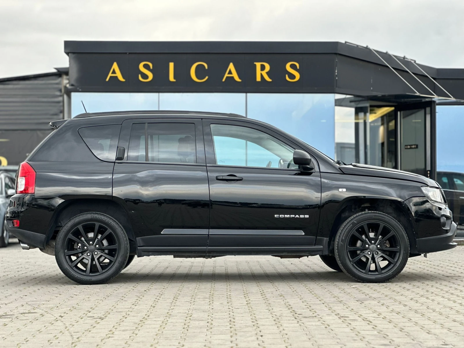 Jeep Compass / 2.2D / 4X4 / FACELIFT /, снимка 6 - Автомобили и джипове - 54030935