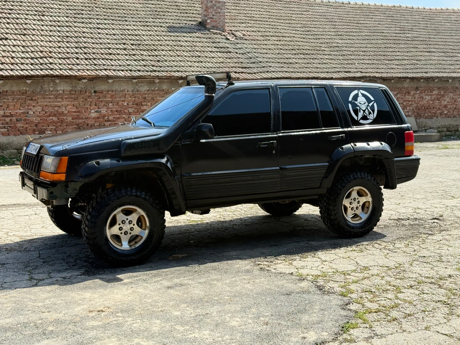 Jeep Grand cherokee 5.2 ръчни скорости, снимка 6 - Автомобили и джипове - 54263200