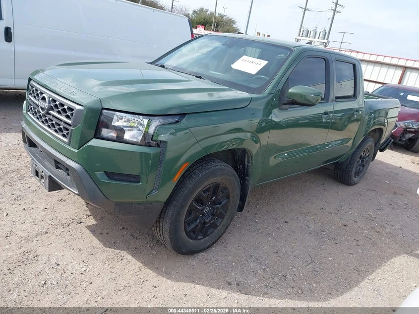 Nissan Frontier 3.8l Sv 4X4, снимка 2 - Автомобили и джипове - 54330563