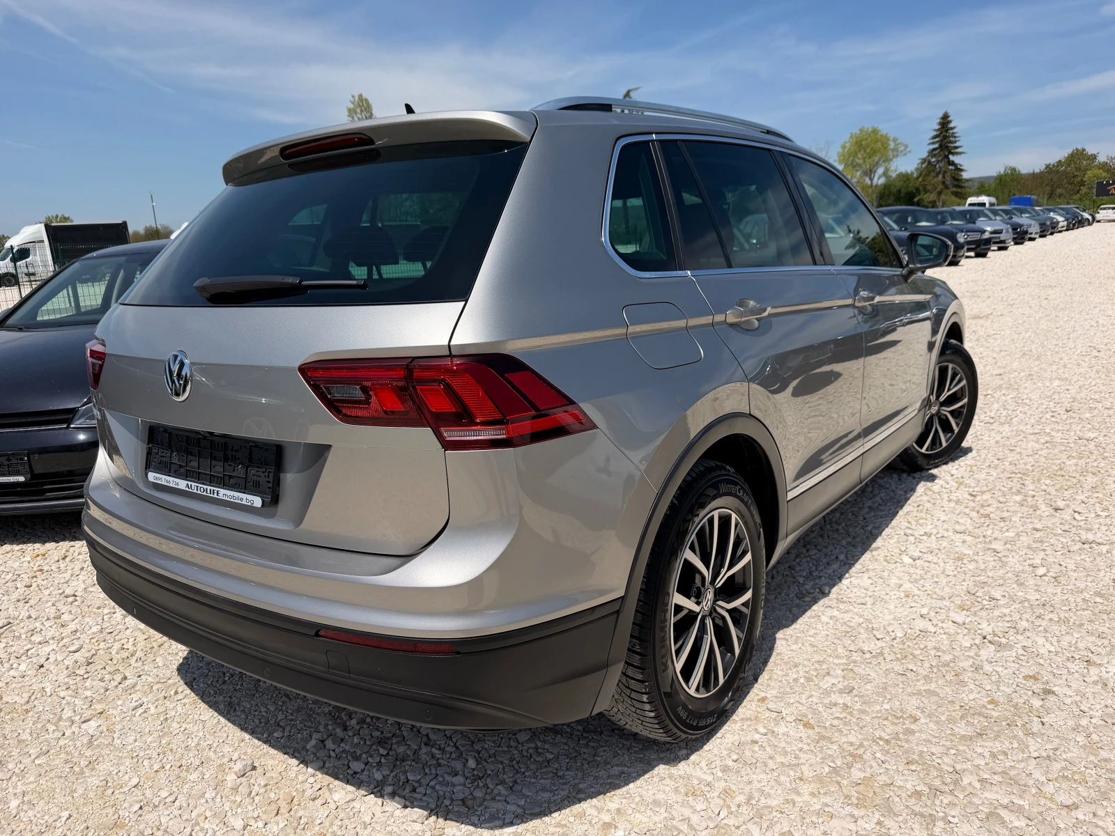 VW Tiguan FACELIFT 2.0TDI-150 DSG NAVI CAMERA DISTR CAR PLAY, снимка 2 - Автомобили и джипове - 54454964