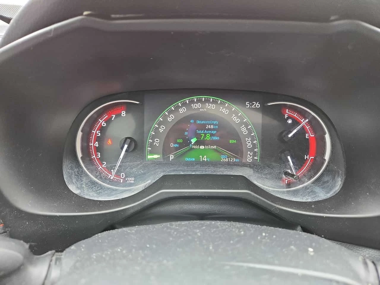 Toyota Rav4 * Trail * ОБДУХВАНЕ * КОМПЛЕКТ ГУМИ * PANO, снимка 8 - Автомобили и джипове - 54485935