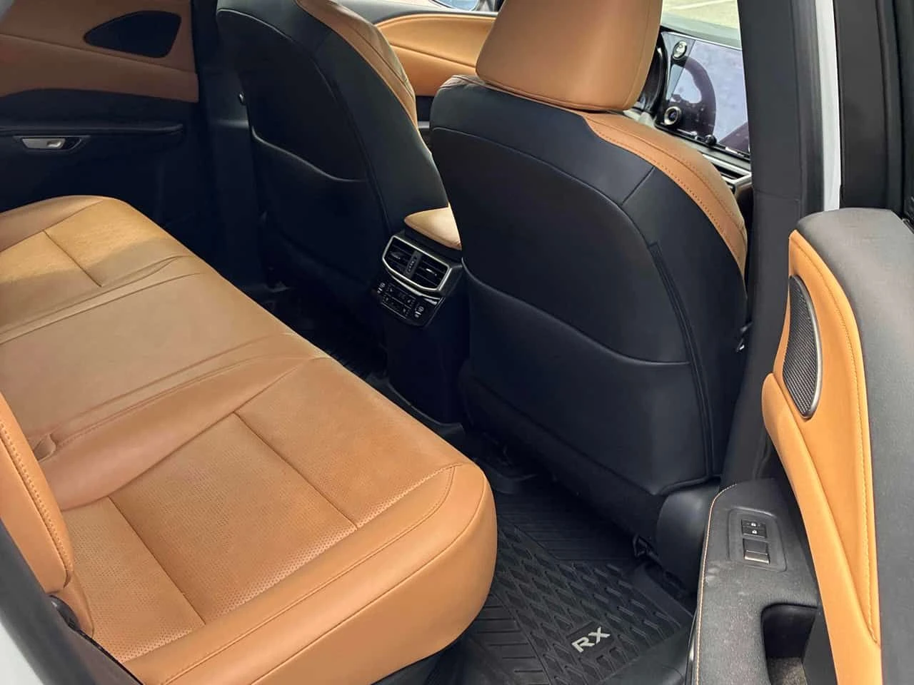 Lexus RX 350h | ОТ ГЛАВНО ПРЕДСТАВИТЕЛСТВО| CARFAX| , снимка 12 - Автомобили и джипове - 54859367