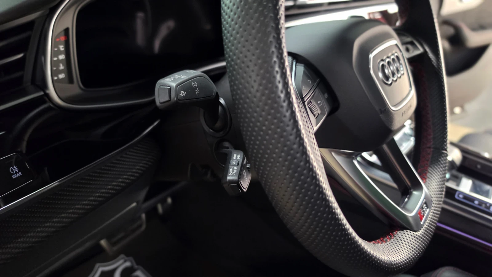 Audi RSQ8 Audi RSQ8 | AKRAPOVIC | CERAMIC | BANG&OLUFSEN, снимка 12 - Автомобили и джипове - 55011049