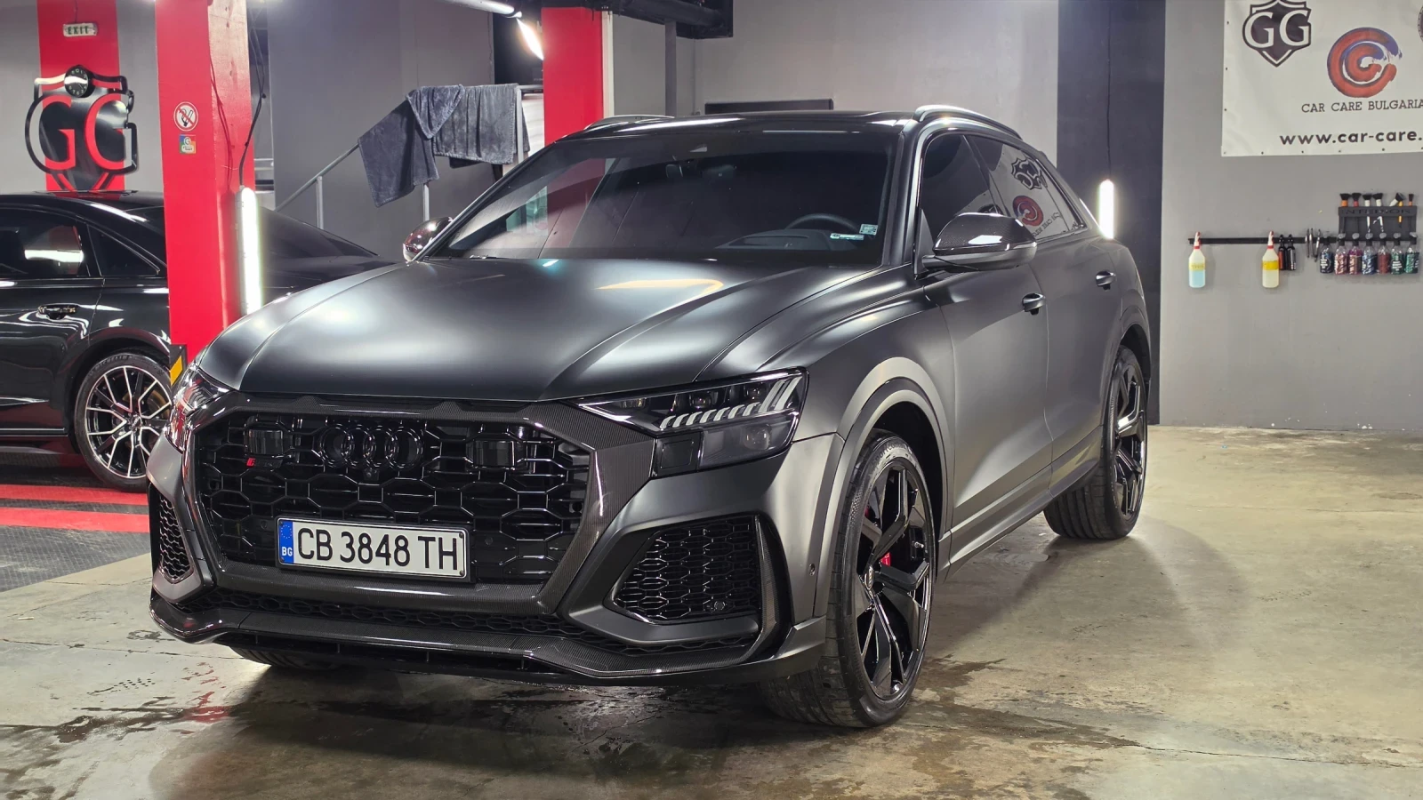 Audi RSQ8 Audi RSQ8 | AKRAPOVIC | CERAMIC | BANG&OLUFSEN
