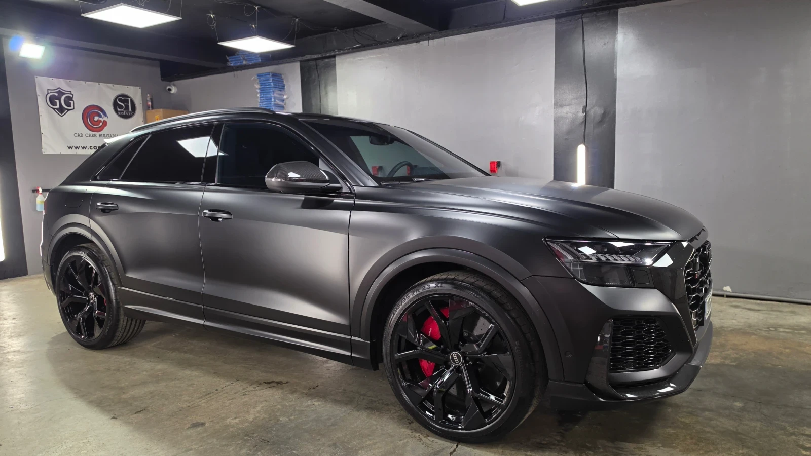 Audi RSQ8 Audi RSQ8 | AKRAPOVIC | CERAMIC | BANG&OLUFSEN, снимка 4 - Автомобили и джипове - 55011049