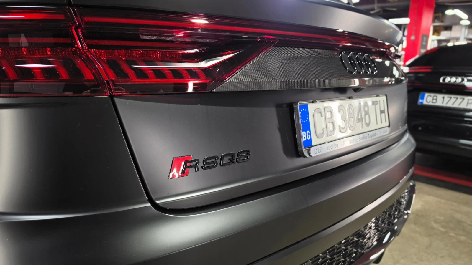 Audi RSQ8 Audi RSQ8 | AKRAPOVIC | CERAMIC | BANG&OLUFSEN, снимка 14 - Автомобили и джипове - 55011049