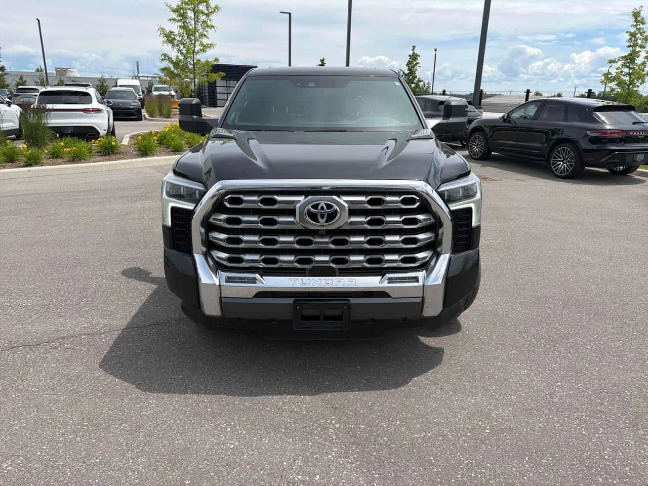 Toyota Tundra Platinum Hybrid  CARFAX, снимка 6 - Автомобили и джипове - 55046957