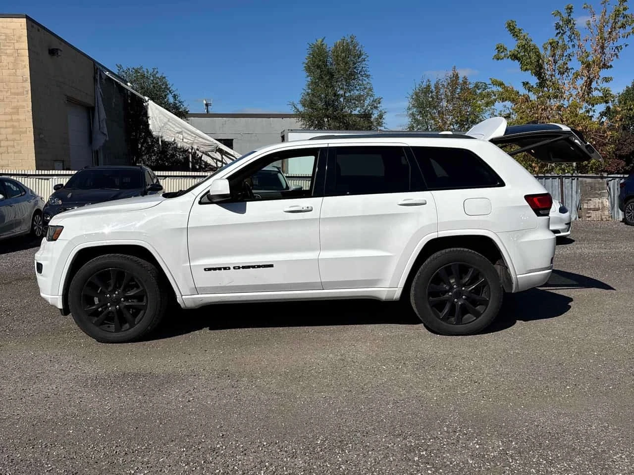 Jeep Grand cherokee Altitude IV / CARFAX / ���������� | Mobile.bg � ����������� 3
