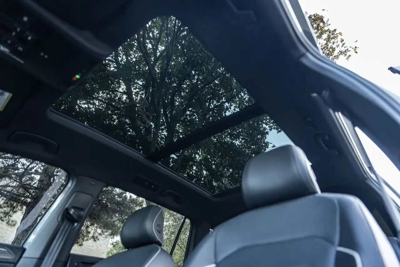 VW Tiguan R-Line/Dynaudio/Adaptive cruise/������/��������    | Mobile.bg � ����������� 15