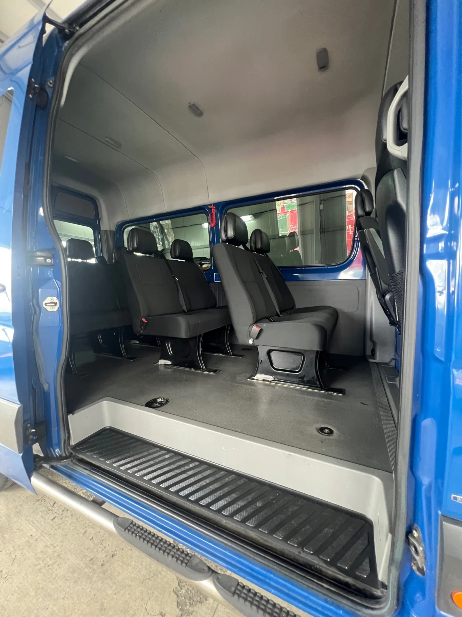 Mercedes-Benz Sprinter Пътнически 8+ 1 места / Климатроник / 2 броя - изображение 10