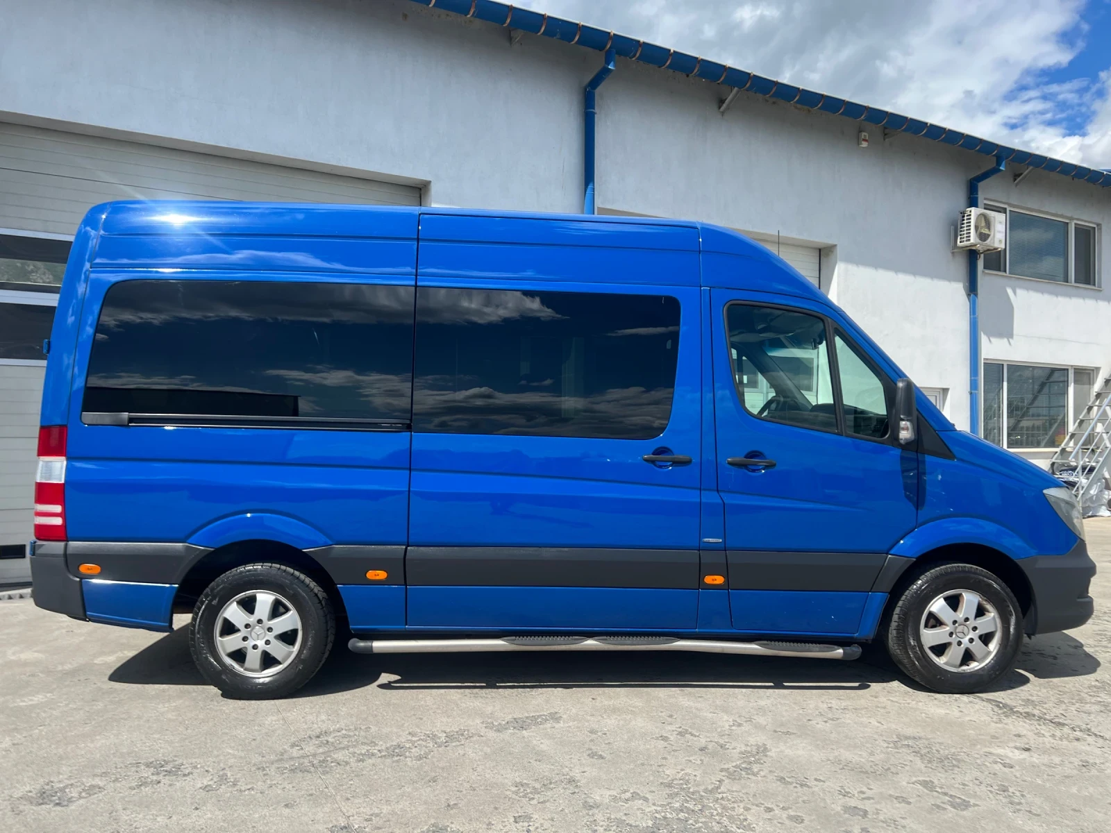 Mercedes-Benz Sprinter Пътнически 8+ 1 места / Климатроник / 2 броя - изображение 8