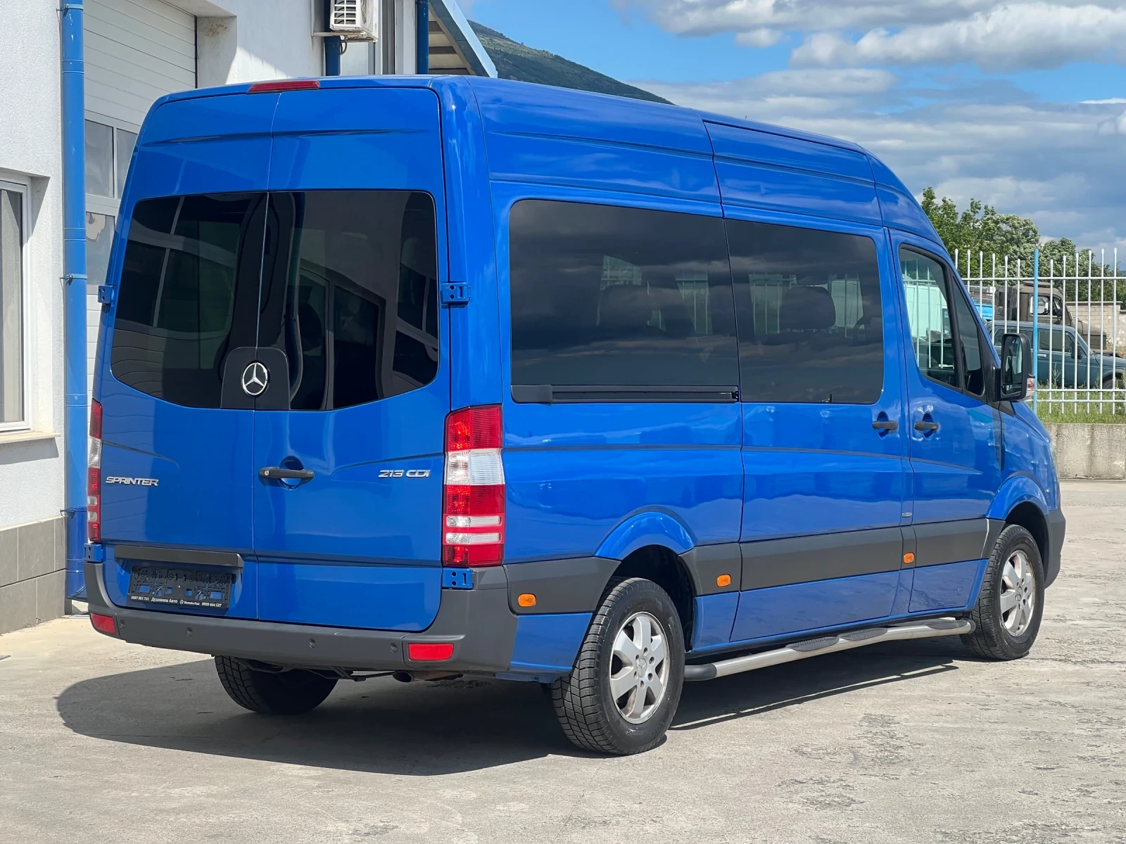Mercedes-Benz Sprinter Пътнически 8+ 1 места / Климатроник / 2 броя - изображение 7