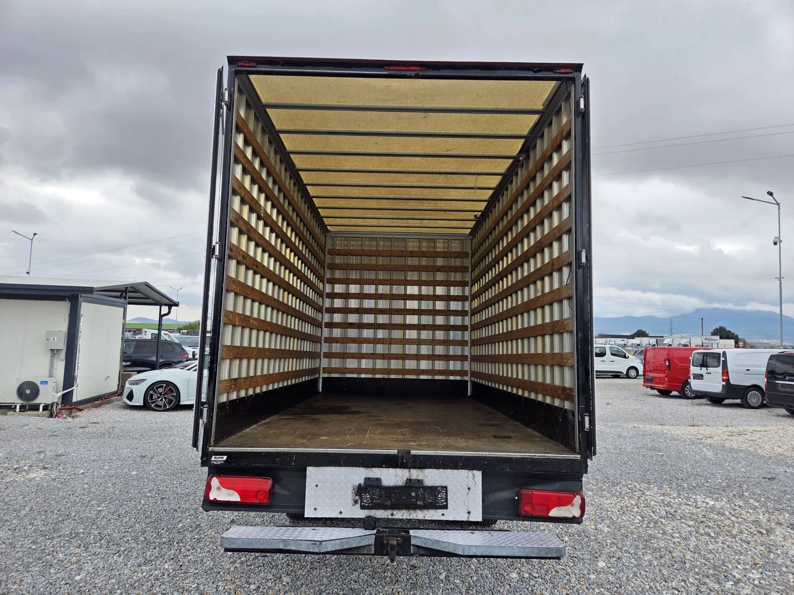 VW Crafter 2.0 TDI, Климатик, 4.70 метра, До 3.5 тона - изображение 9
