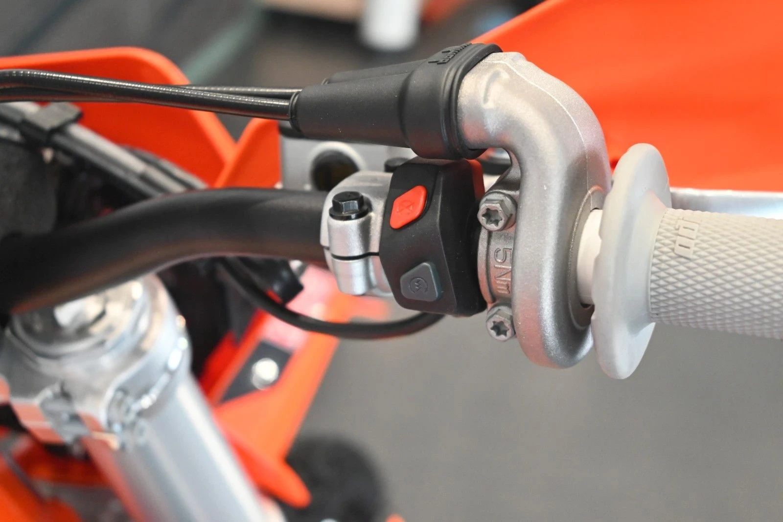 Ktm EXC-E 350 EXC-F Champion Edition 2025 - изображение 5