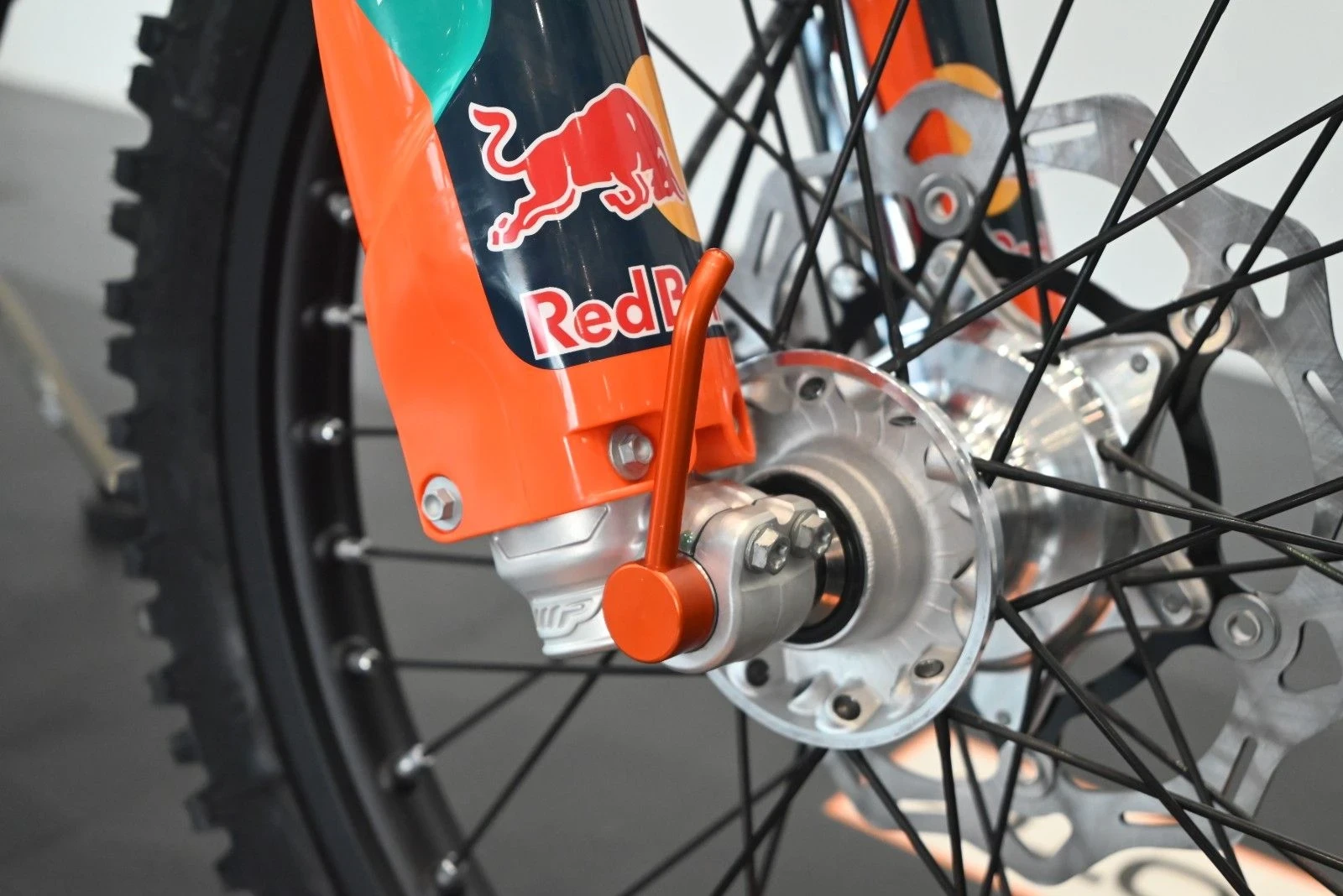 Ktm EXC-E 350 EXC-F Champion Edition 2025 - изображение 9