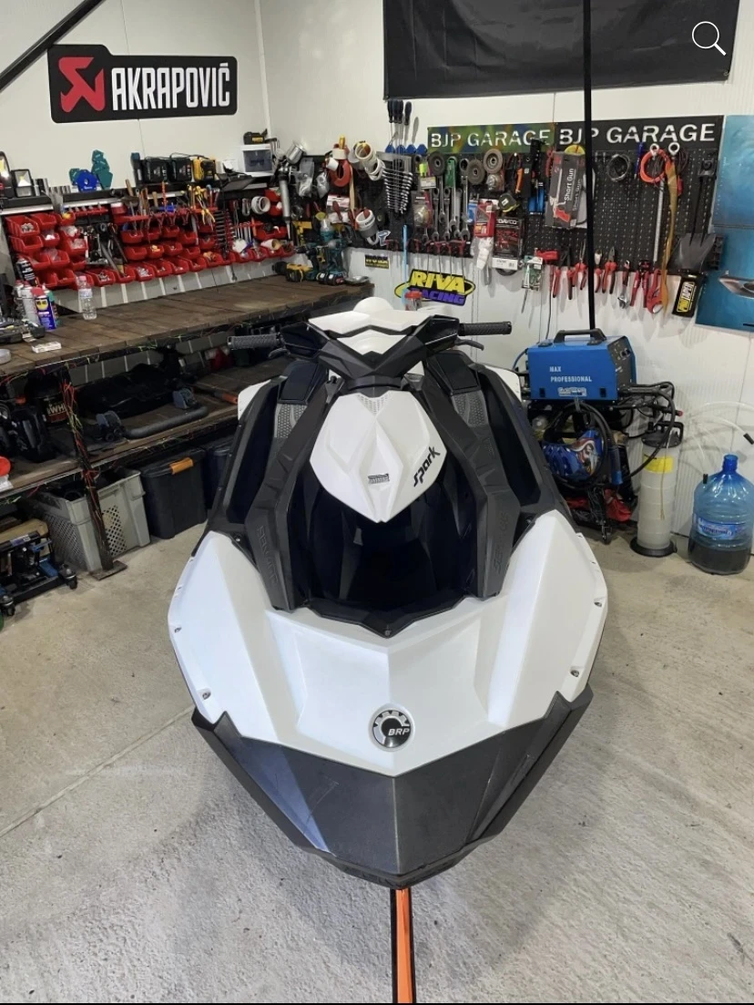 Джет Bombardier Sea Doo Spark - изображение 6