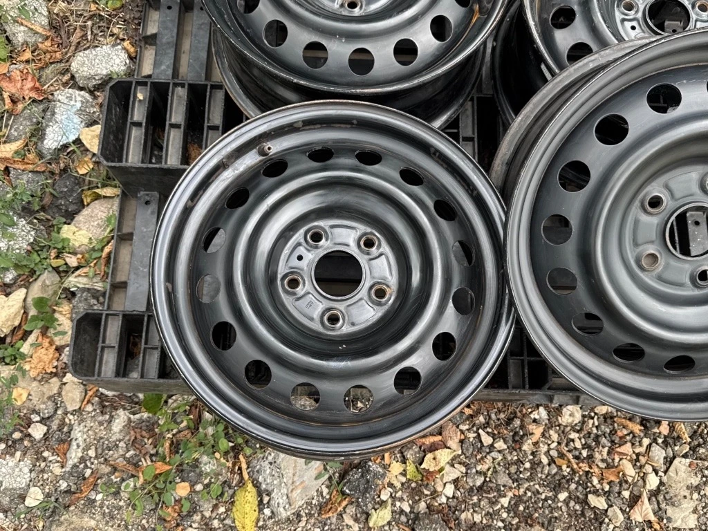 Джанти за Toyota Auris, снимка 5 - Гуми и джанти - 56127093