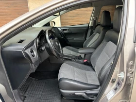 Toyota Auris 1.8 Hybrid e-CVT SOL Facelift, снимка 6