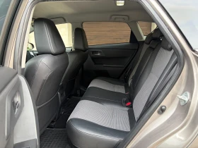 Toyota Auris 1.8 Hybrid e-CVT SOL Facelift, снимка 13
